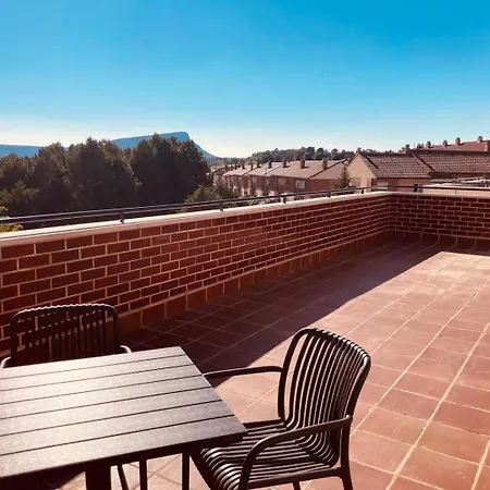 公寓 Fuenteberros 1 *